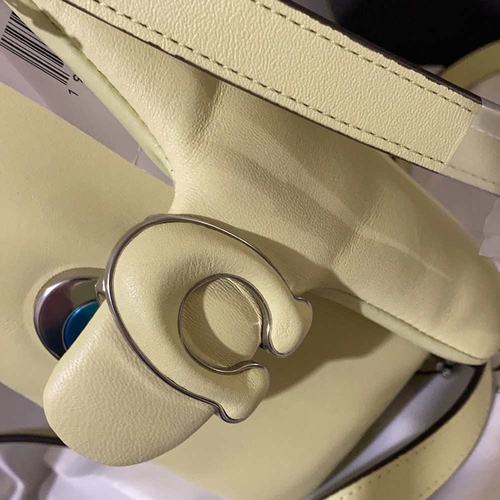 Coach Tabby shoulder bag 18 in Pale lime pillow leather - Picture 9 of 15